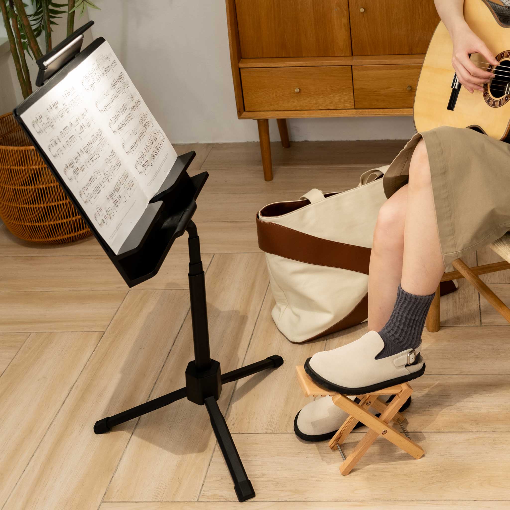 iPad Bar (Music Stand Light)